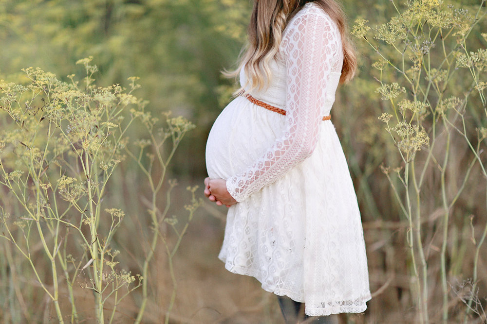 maternity-photos-brookealiceonphotography-needlesandleaves-net.jpg